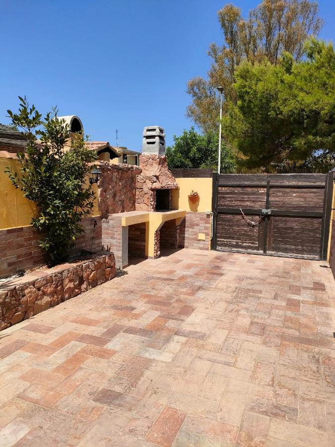 Casa Laura, Quartu Sant'Elena Villa Su Forti Екстериор снимка